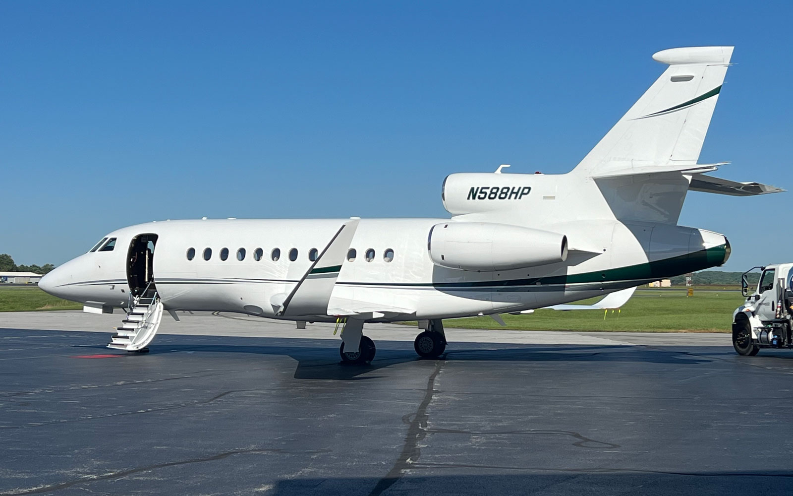 Falcon 900LX - Fly Advanced private corporate business jet fleet